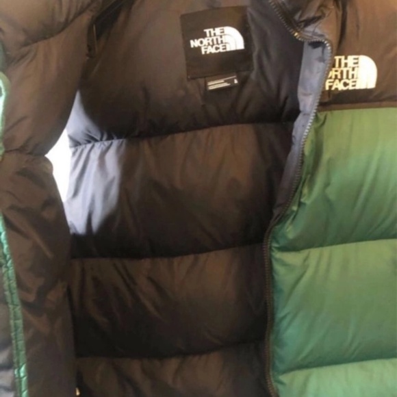 The North Face Puffer Vest jacket - Picture 4 of 4